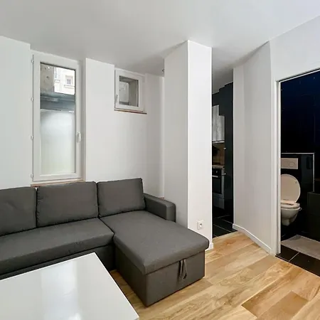 Charming 35 M In 16th District Apartment Paris
