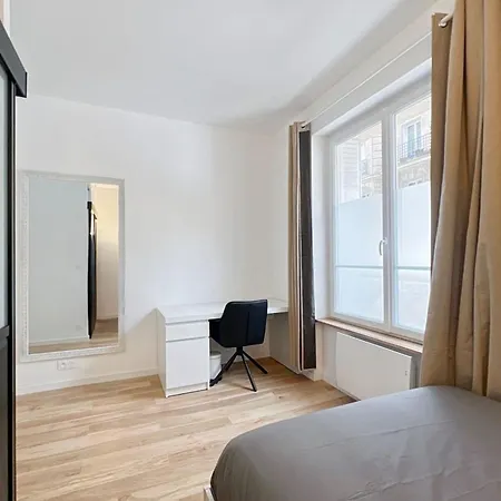 Charming 35 M In 16th District Apartment Paris
